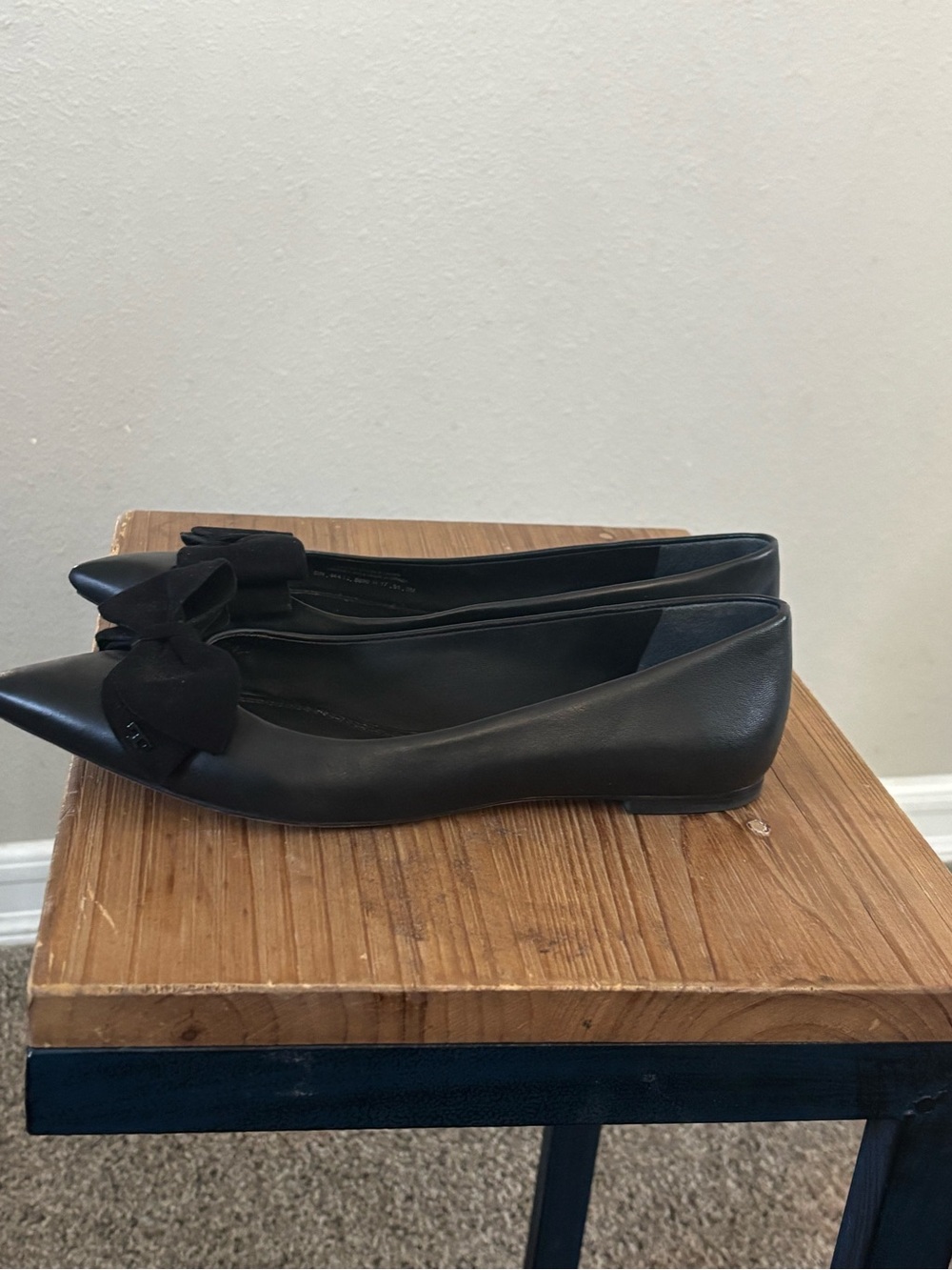 Tory Burch Black Pointed-Toe Bow Flats